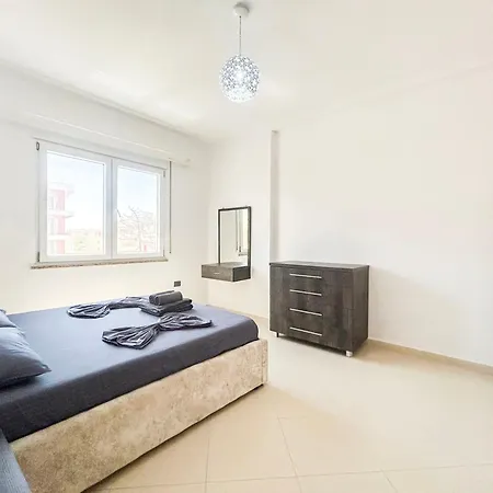 Apartment Unbelievable 1213 *