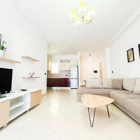 Unbelievable 1213 Apartment