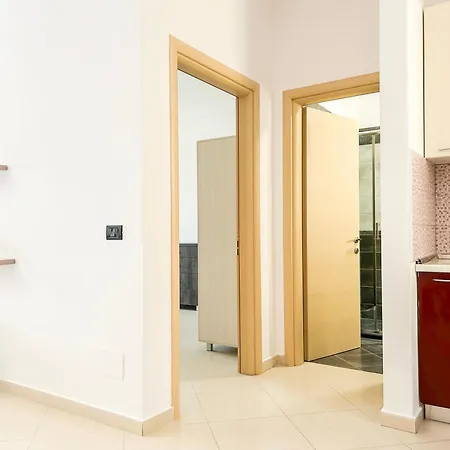 Unbelievable 1213 Apartment