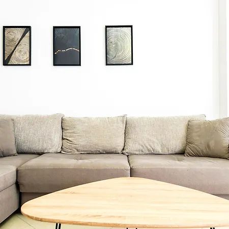 Apartment Unbelievable 1213