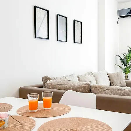 Unbelievable 1213 Apartment *